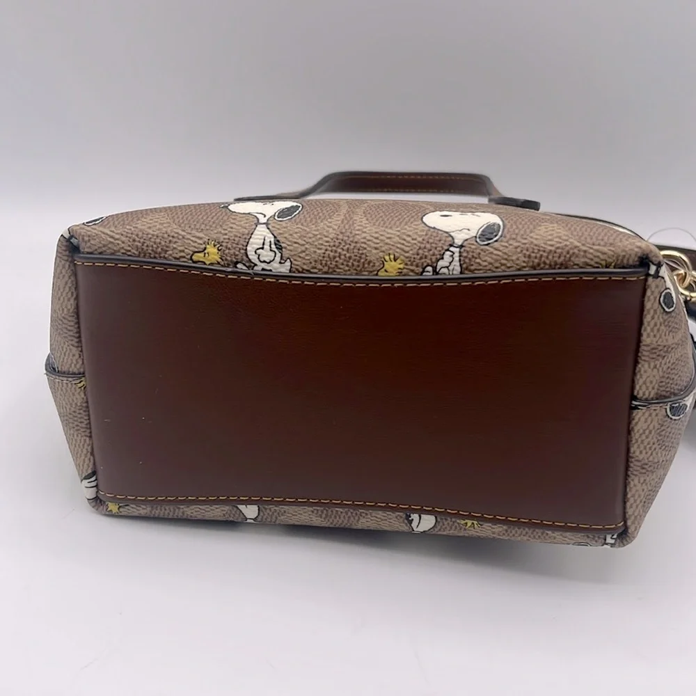 Coach peanuts mini
